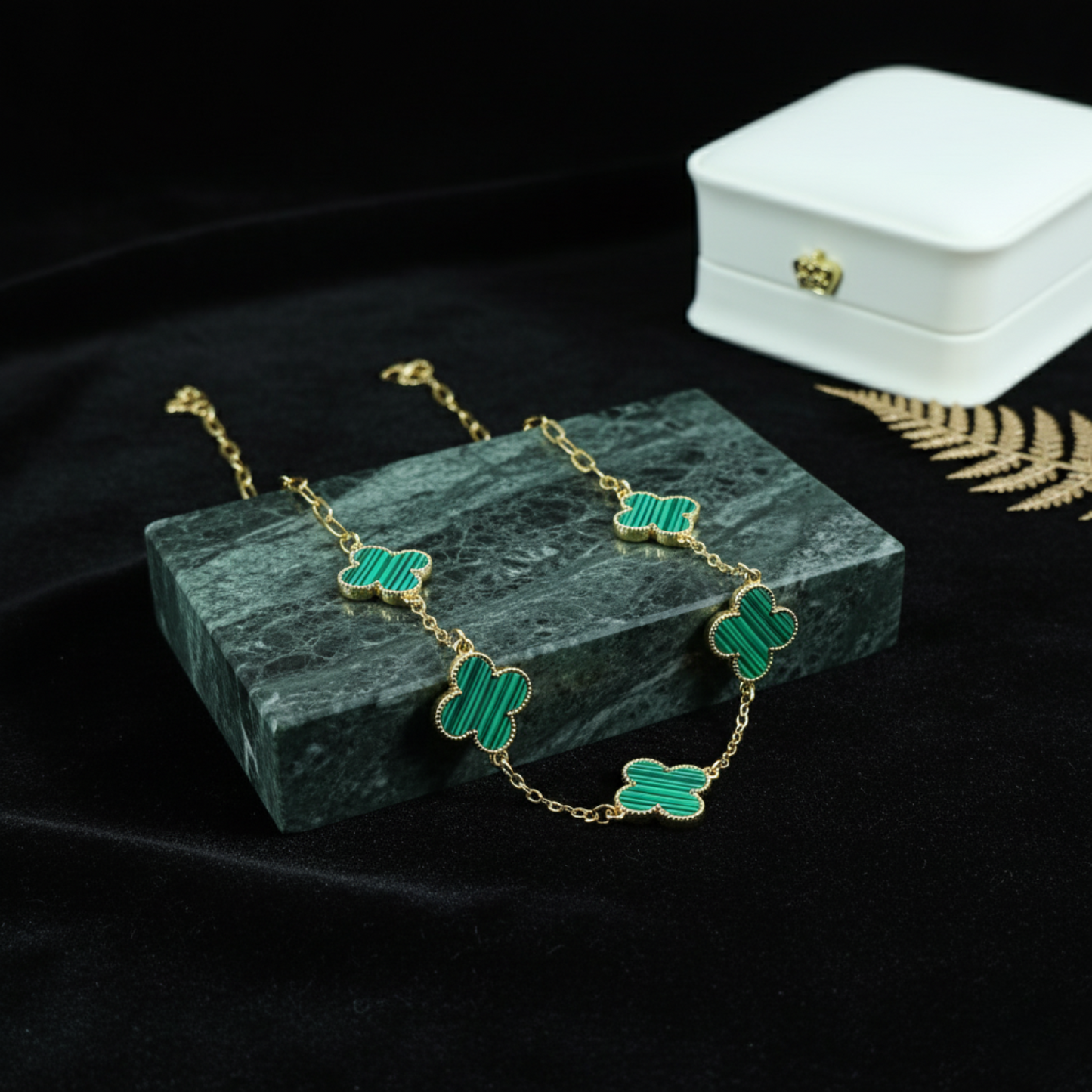 COLLAR VAN CLEEF 5 TREBOLES